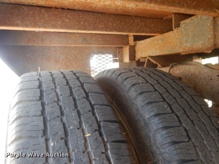 image for item FI9148 1997 Ford F350  tow truck