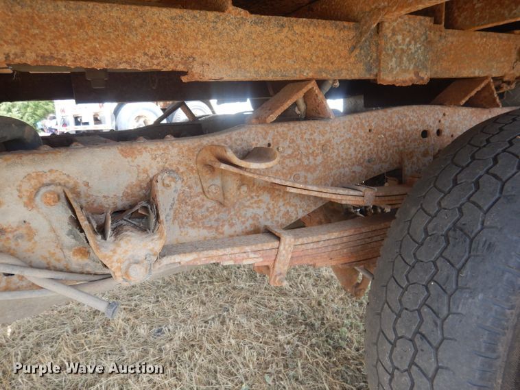 image for item FI9148 1997 Ford F350  tow truck