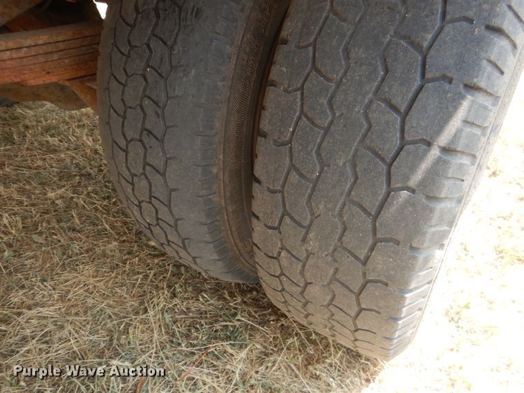 image for item FI9148 1997 Ford F350  tow truck