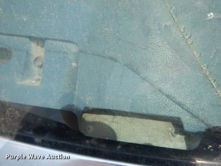 image for item FI9148 1997 Ford F350  tow truck