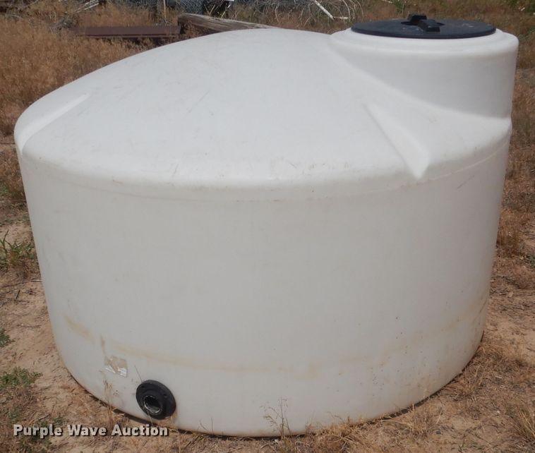 image for item FI9161 Three tanks