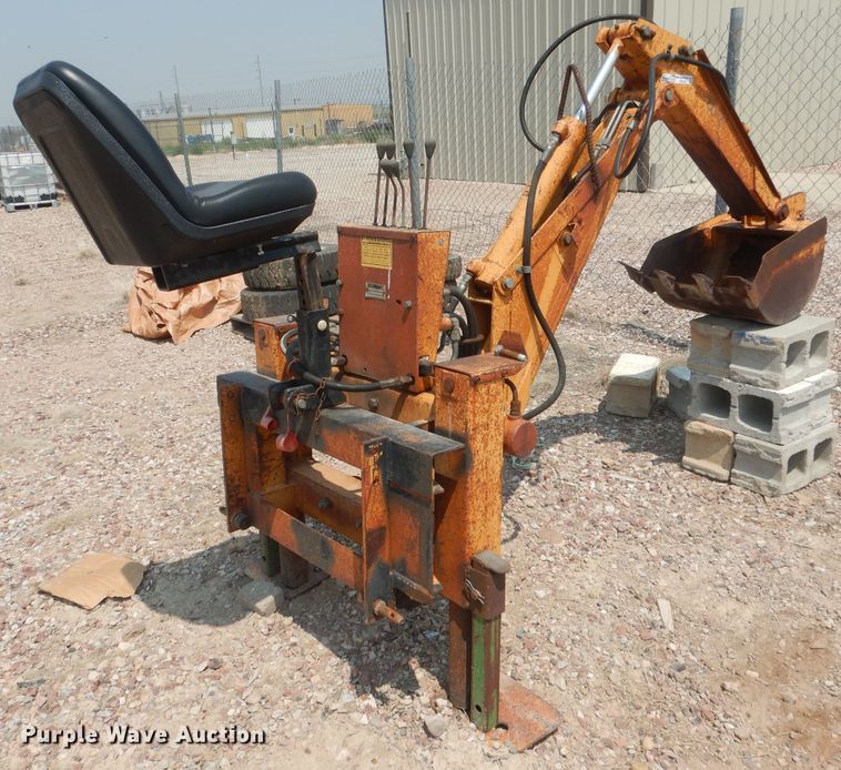 image for item FI9162 Case H821801 three point backhoe mount
