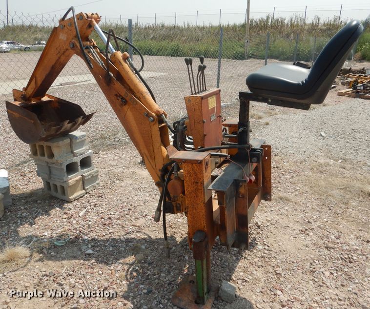 image for item FI9162 Case H821801 three point backhoe mount