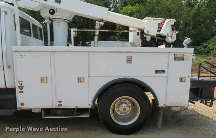 image for item FP9355 2003 Freightliner FL70  bucket truck