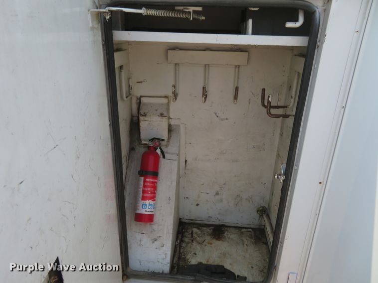 image for item FP9355 2003 Freightliner FL70  bucket truck