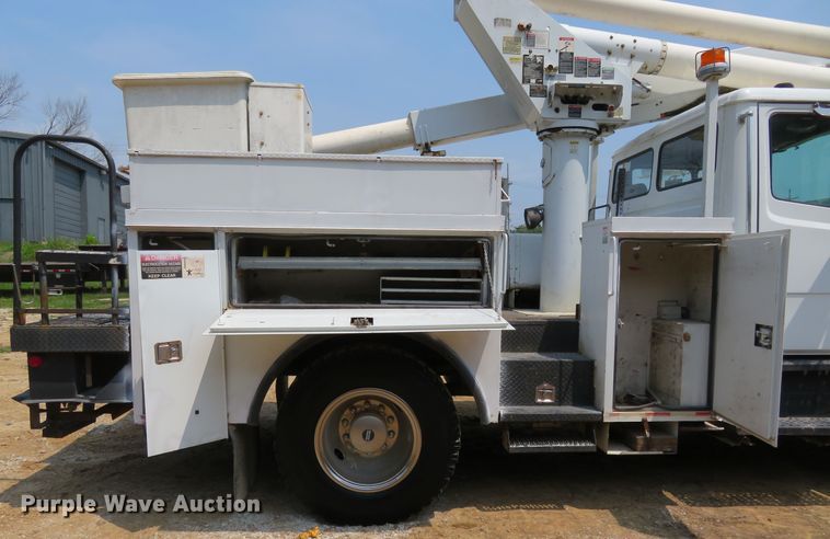 image for item FP9355 2003 Freightliner FL70  bucket truck