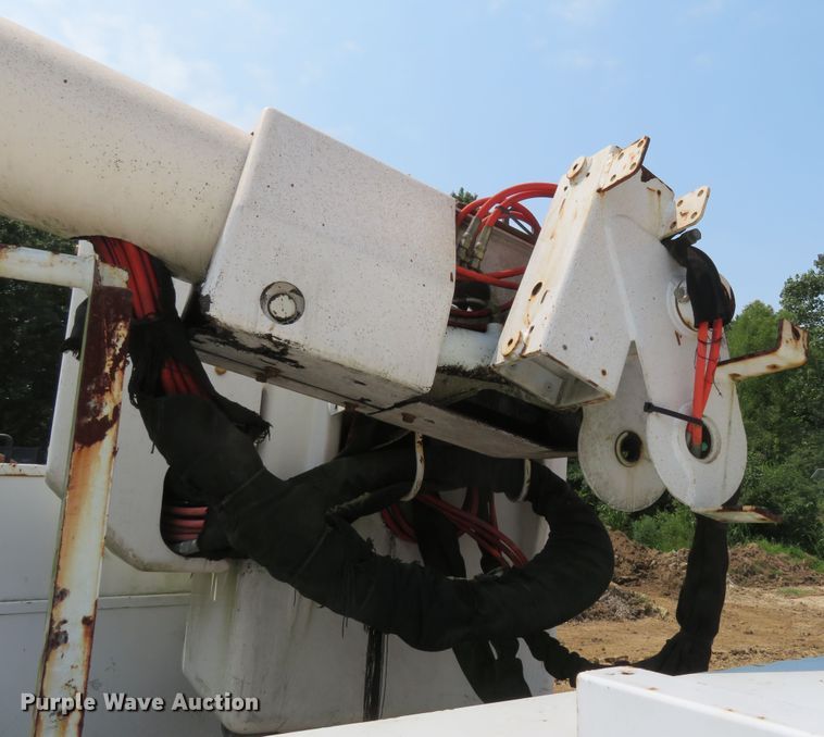 image for item FP9355 2003 Freightliner FL70  bucket truck