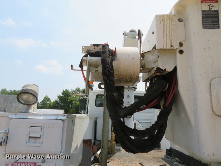 image for item FP9355 2003 Freightliner FL70  bucket truck