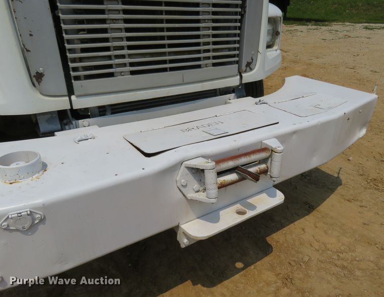 image for item FP9355 2003 Freightliner FL70  bucket truck