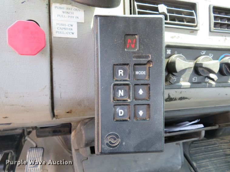 image for item FP9355 2003 Freightliner FL70  bucket truck