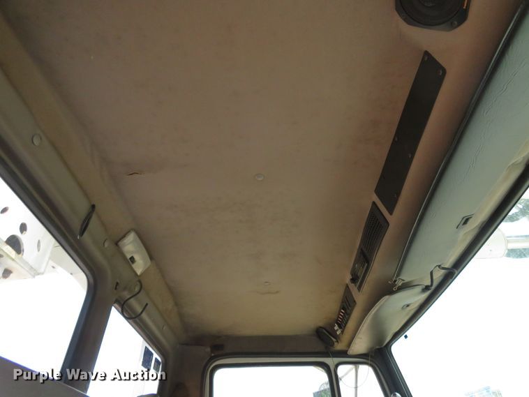 image for item FP9355 2003 Freightliner FL70  bucket truck