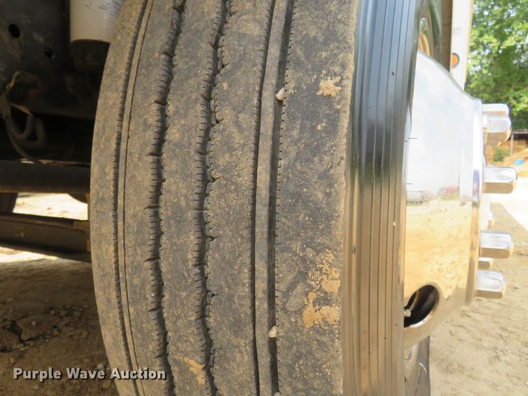 image for item FP9355 2003 Freightliner FL70  bucket truck