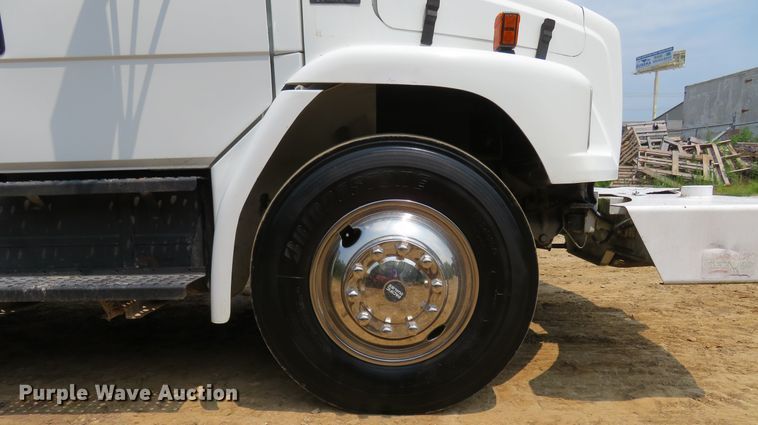 image for item FP9355 2003 Freightliner FL70  bucket truck