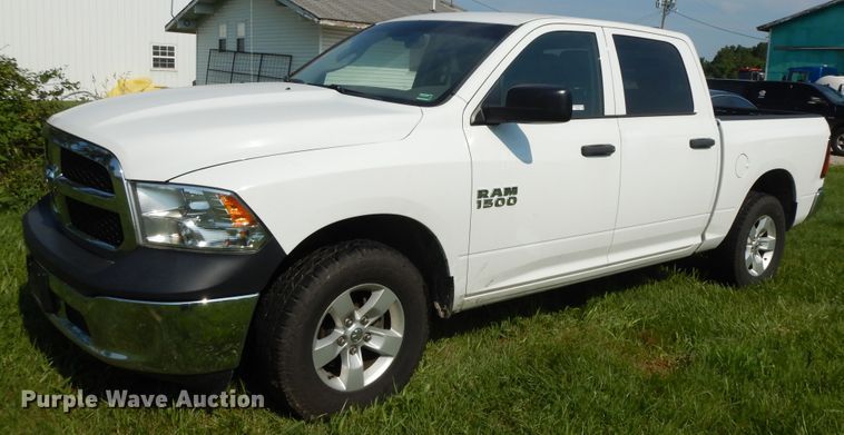 image for item HP9645 2015 Dodge Ram 1500  Crew Cab pickup truck