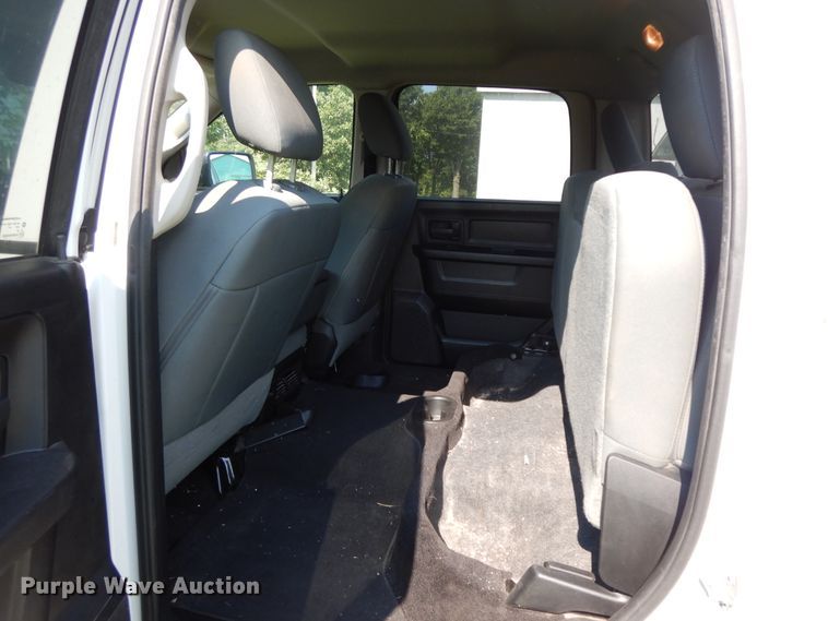 image for item HP9645 2015 Dodge Ram 1500  Crew Cab pickup truck