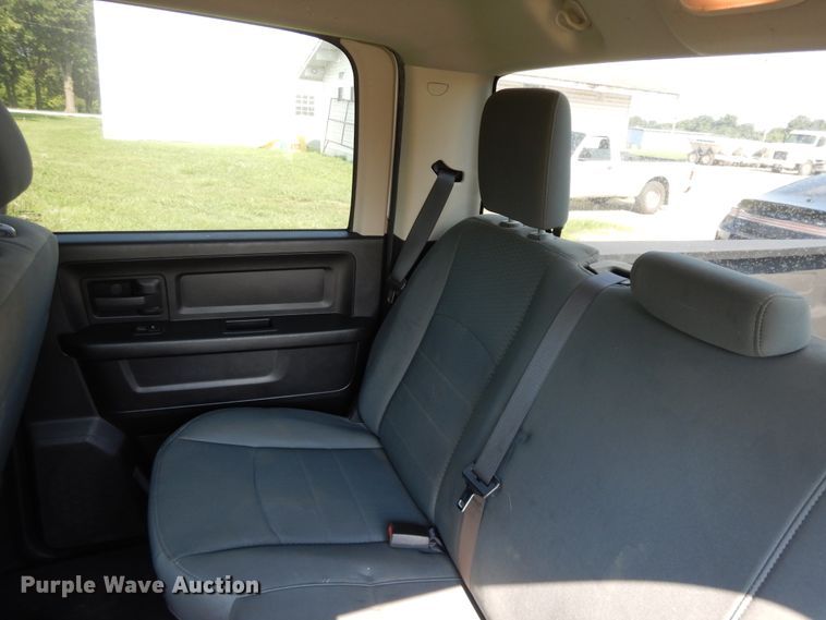 image for item HP9645 2015 Dodge Ram 1500  Crew Cab pickup truck