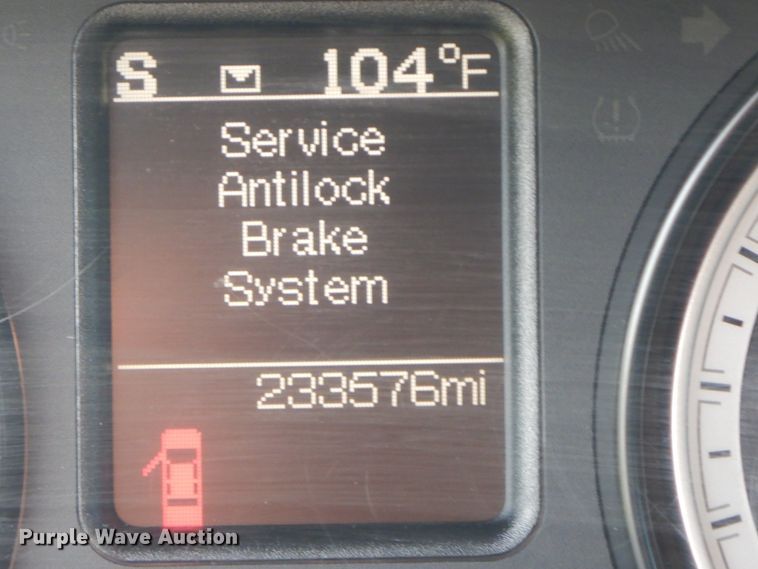 image for item HP9645 2015 Dodge Ram 1500  Crew Cab pickup truck