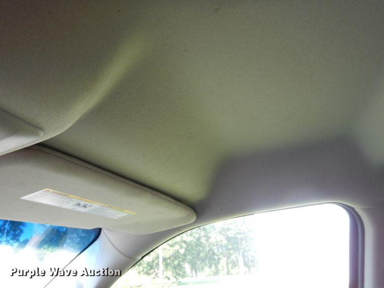 image for item HP9645 2015 Dodge Ram 1500  Crew Cab pickup truck