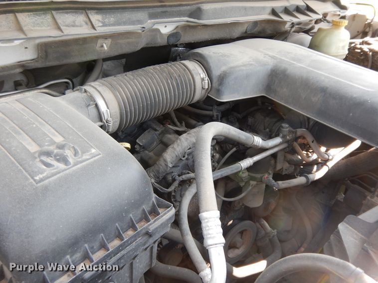 image for item HP9645 2015 Dodge Ram 1500  Crew Cab pickup truck