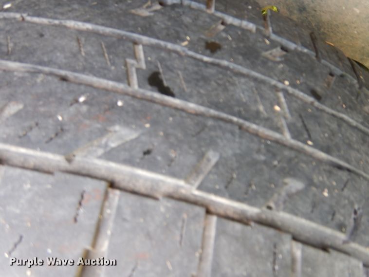 image for item HP9645 2015 Dodge Ram 1500  Crew Cab pickup truck