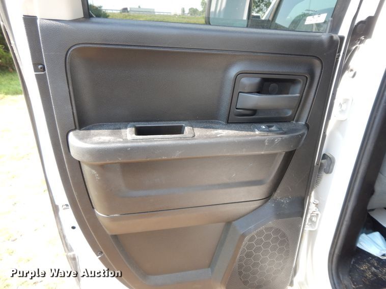 image for item HP9646 2014 Dodge Ram 1500  Quad Cab pickup truck