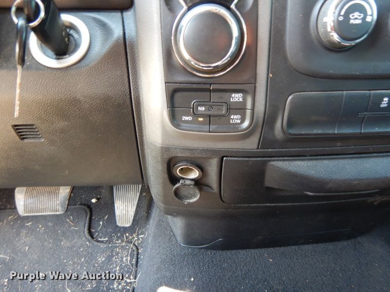 image for item HP9646 2014 Dodge Ram 1500  Quad Cab pickup truck