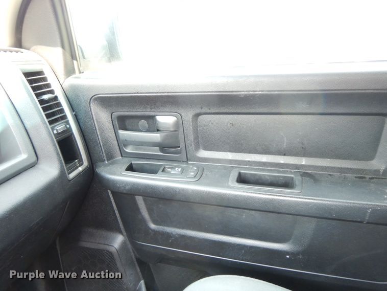 image for item HP9646 2014 Dodge Ram 1500  Quad Cab pickup truck