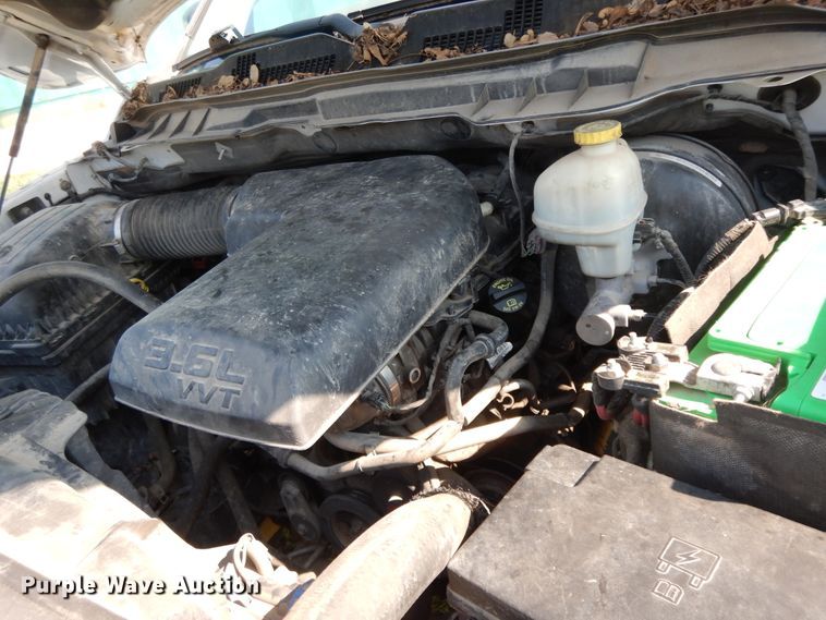 image for item HP9646 2014 Dodge Ram 1500  Quad Cab pickup truck