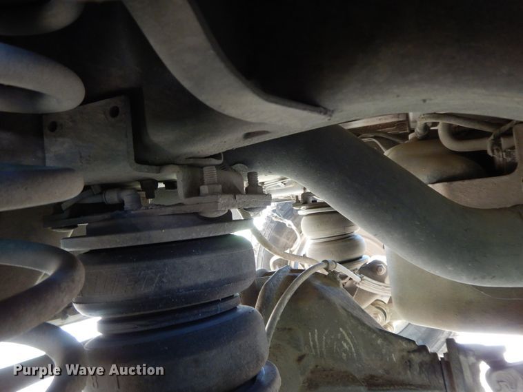 image for item HP9646 2014 Dodge Ram 1500  Quad Cab pickup truck