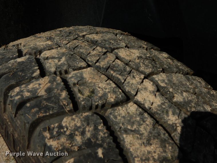 image for item HP9646 2014 Dodge Ram 1500  Quad Cab pickup truck