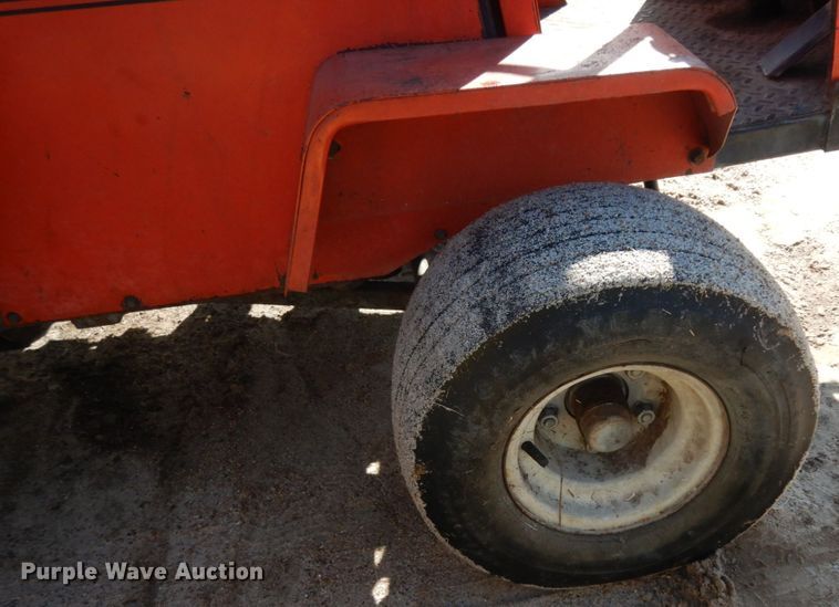 image for item HR9722 Smithco Spray Star 1600  turf sprayer