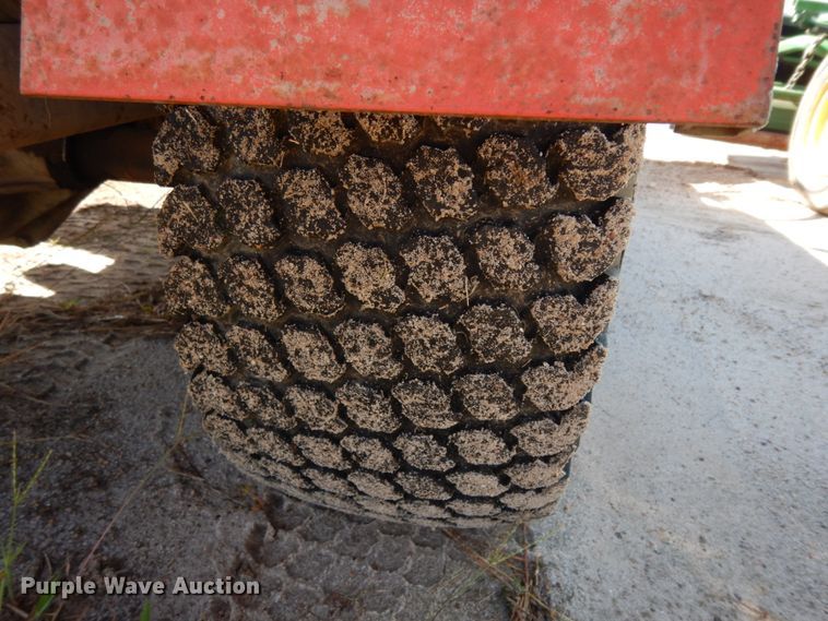 image for item HR9722 Smithco Spray Star 1600  turf sprayer