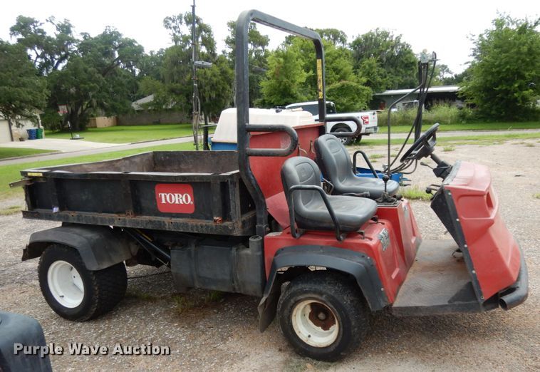 image for item HR9727 2002 Toro Workman 3200  utility vehicle