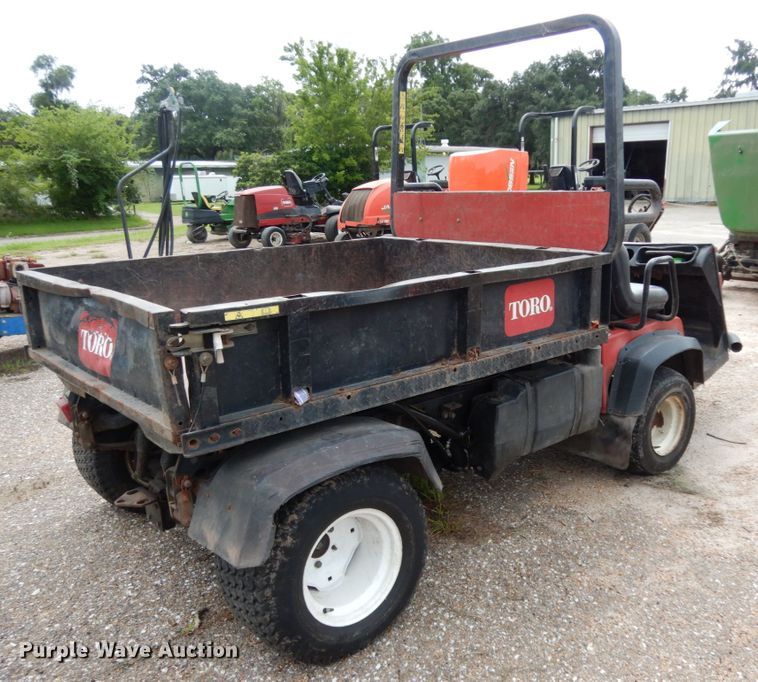 image for item HR9727 2002 Toro Workman 3200  utility vehicle