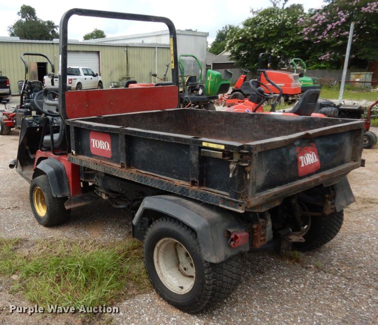 image for item HR9727 2002 Toro Workman 3200  utility vehicle