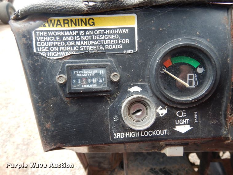 image for item HR9727 2002 Toro Workman 3200  utility vehicle