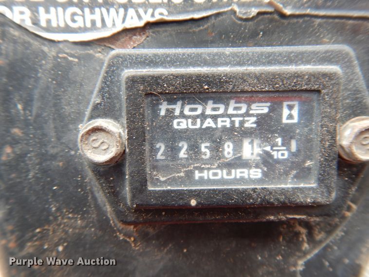 image for item HR9727 2002 Toro Workman 3200  utility vehicle