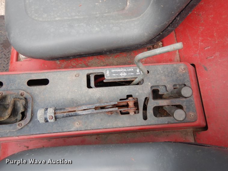 image for item HR9727 2002 Toro Workman 3200  utility vehicle