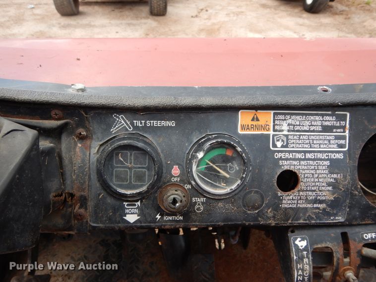 image for item HR9727 2002 Toro Workman 3200  utility vehicle