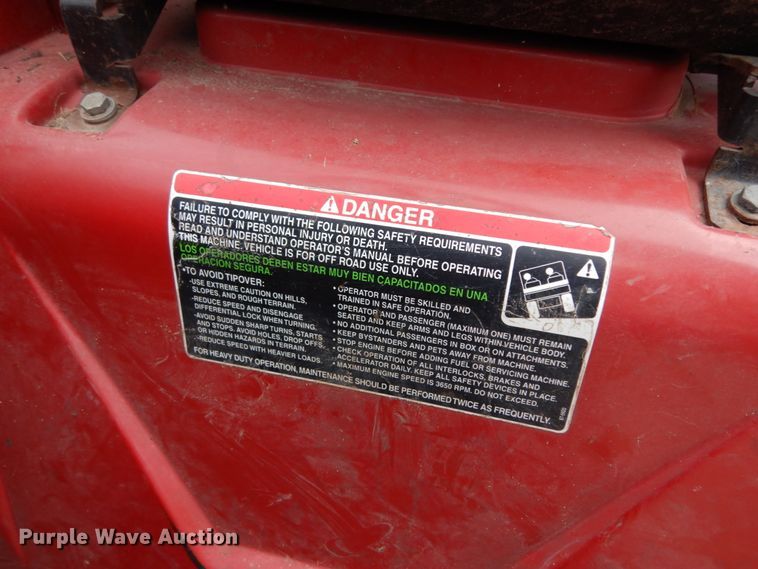 image for item HR9727 2002 Toro Workman 3200  utility vehicle