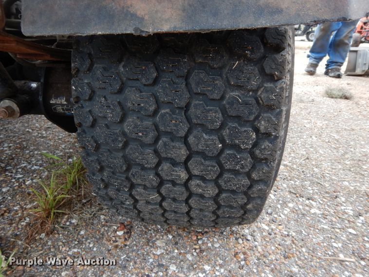 image for item HR9727 2002 Toro Workman 3200  utility vehicle