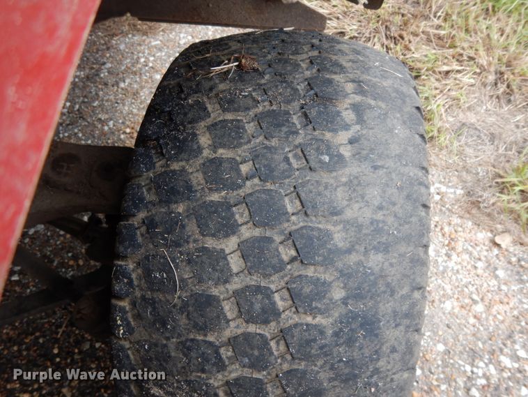 image for item HR9727 2002 Toro Workman 3200  utility vehicle