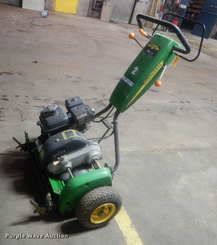 image for item HR9731 John Deere 220B WBGM  greens mower