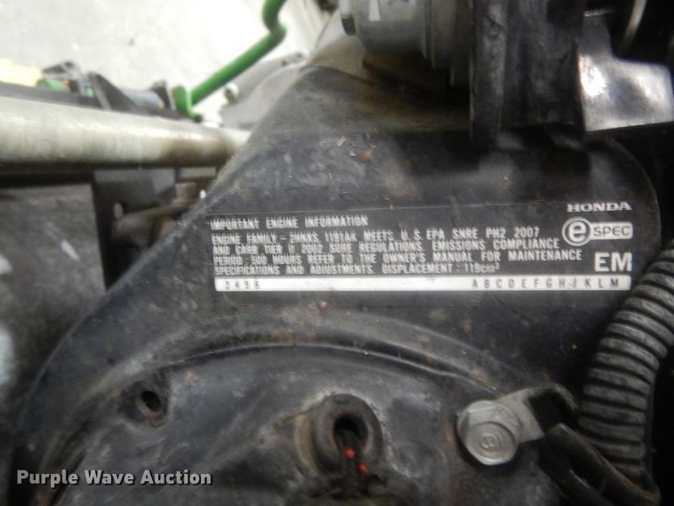 image for item HR9731 John Deere 220B WBGM  greens mower