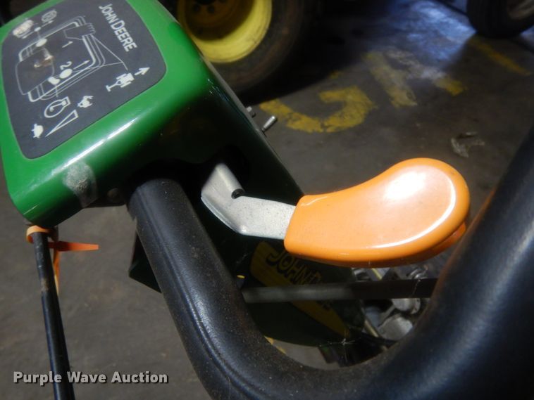 image for item HR9731 John Deere 220B WBGM  greens mower