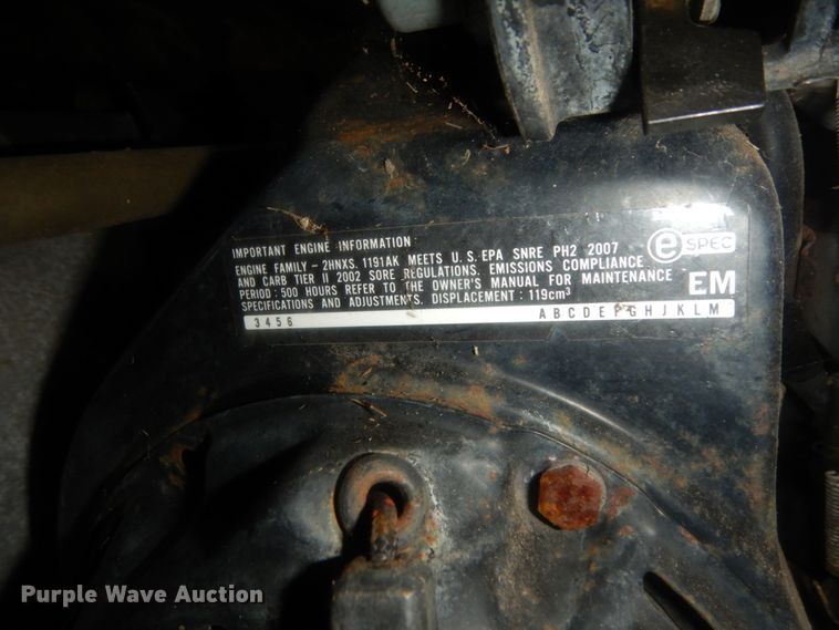 image for item HR9732 John Deere 220B WBGM  greens mower