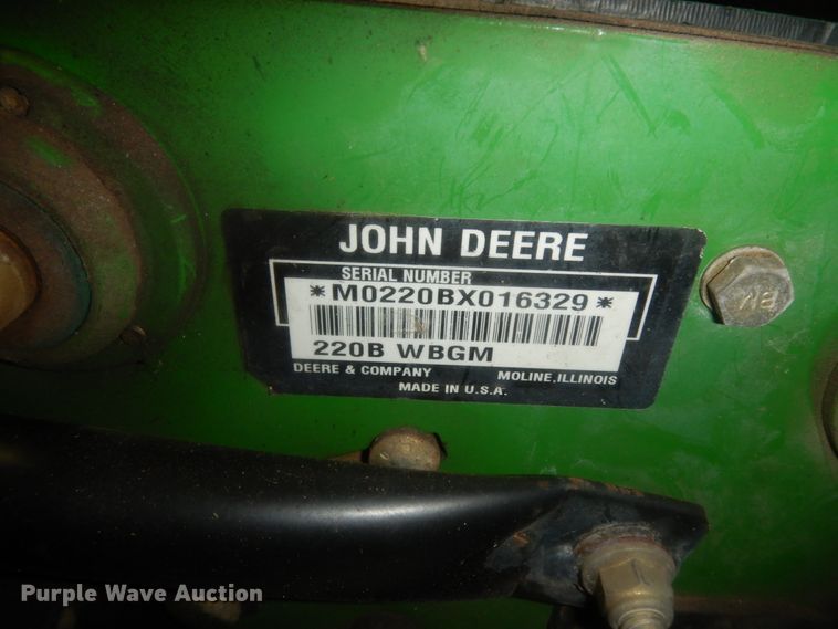 image for item HR9732 John Deere 220B WBGM  greens mower
