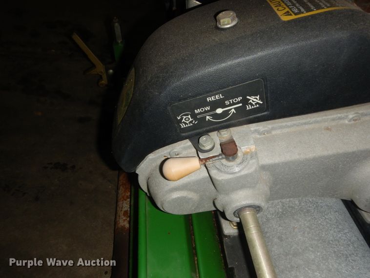 image for item HR9734 John Deere 220B WBGM  greens mower