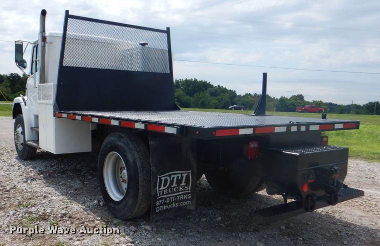 image for item HT9350 2002 Freightliner FL70  flatbed truck
