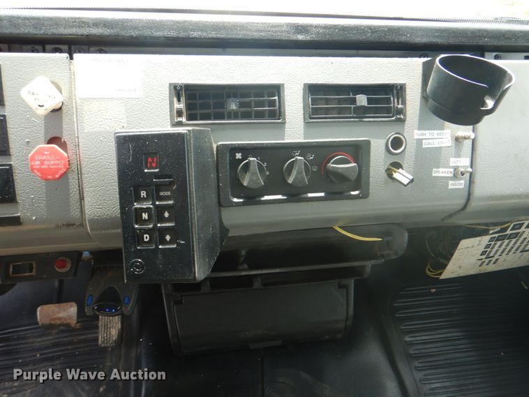 image for item HT9350 2002 Freightliner FL70  flatbed truck